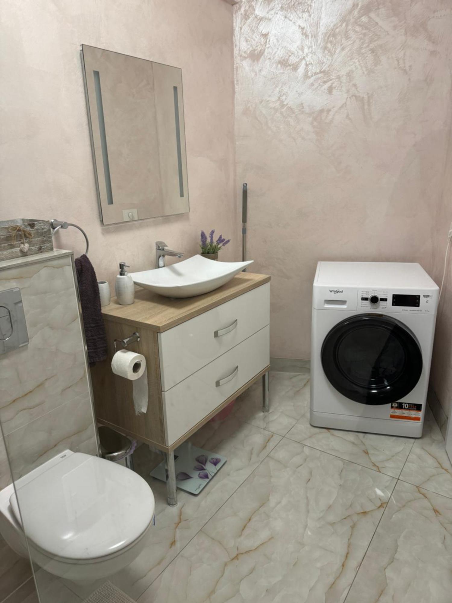 Magnific Apartment ออราแด ภายนอก รูปภาพ