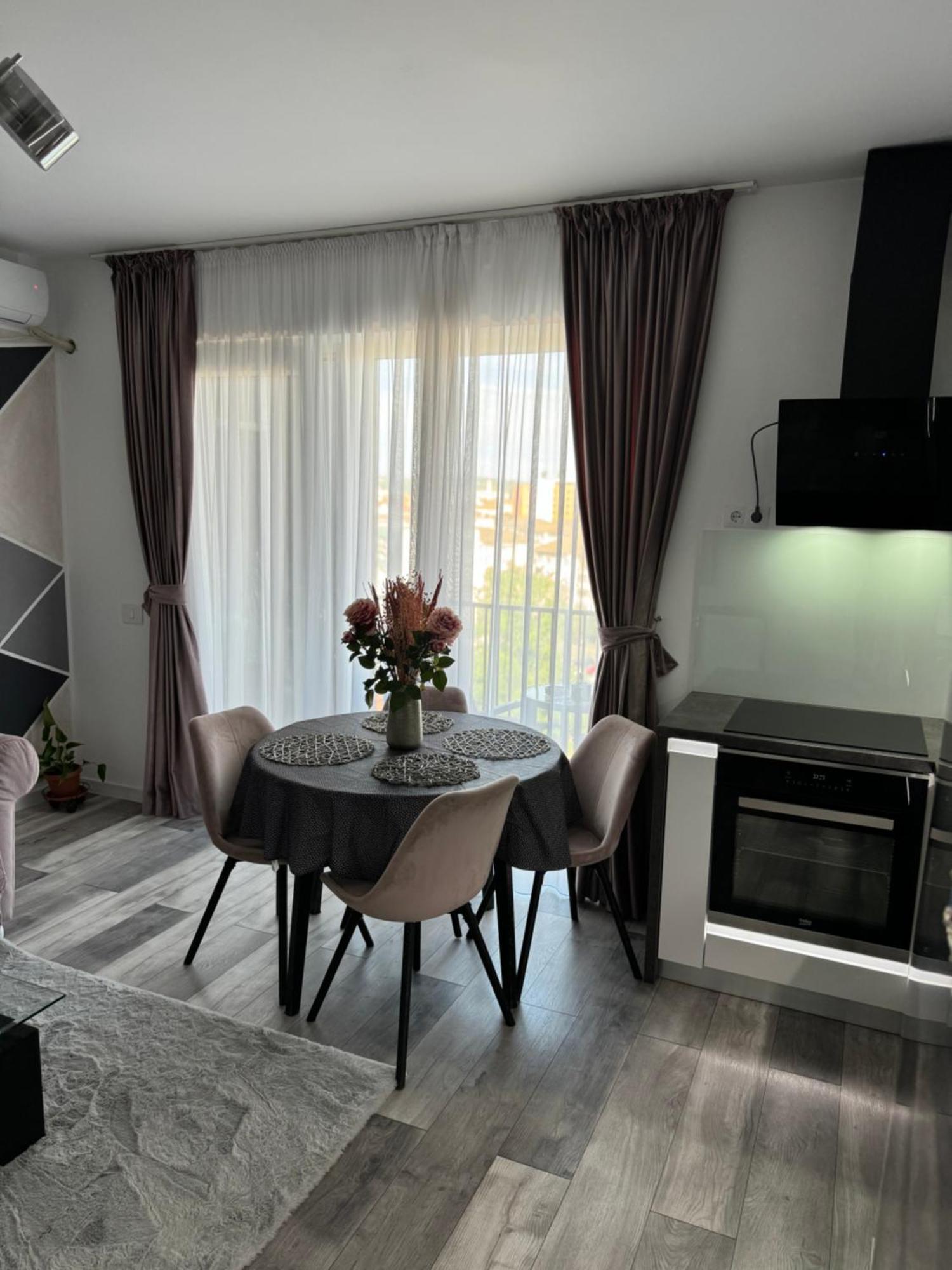 Magnific Apartment ออราแด ภายนอก รูปภาพ